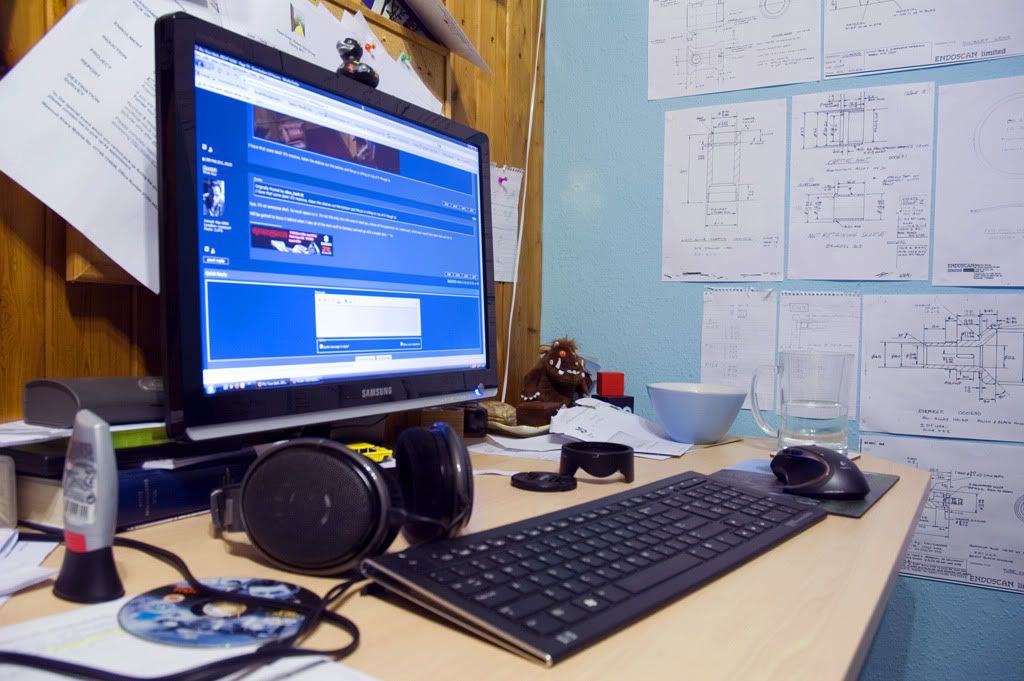 Desk01-1.jpg
