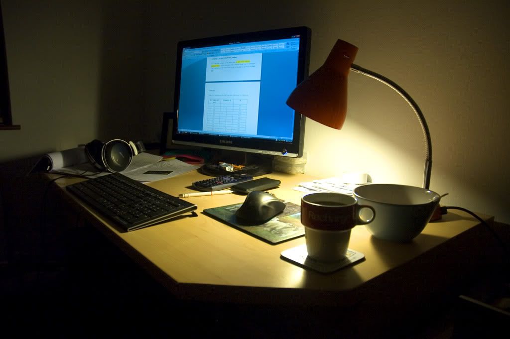 Desk02-1.jpg