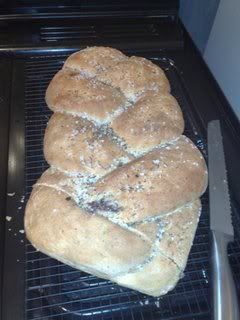 Red onion and Thyme homemade bread