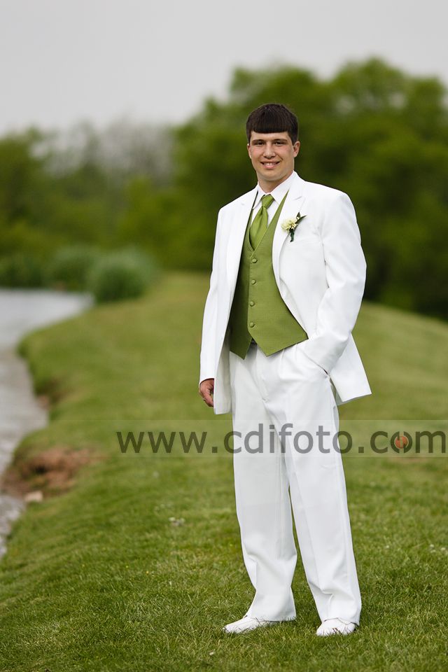 IMAGE: http://i14.photobucket.com/albums/a304/cdifoto/potn/2010-05-07-0016_zpsaf5381e5.jpg~original