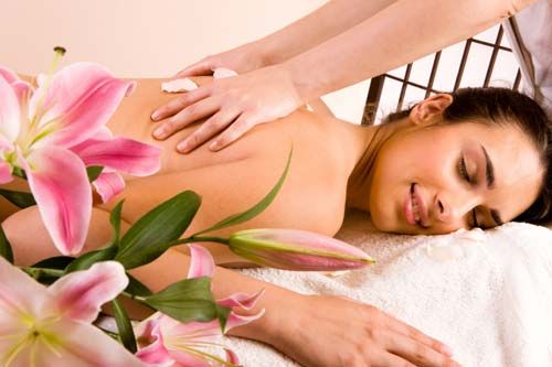 Các loại dầu massage tốt nhất Các loại dầu massage tốt nhất