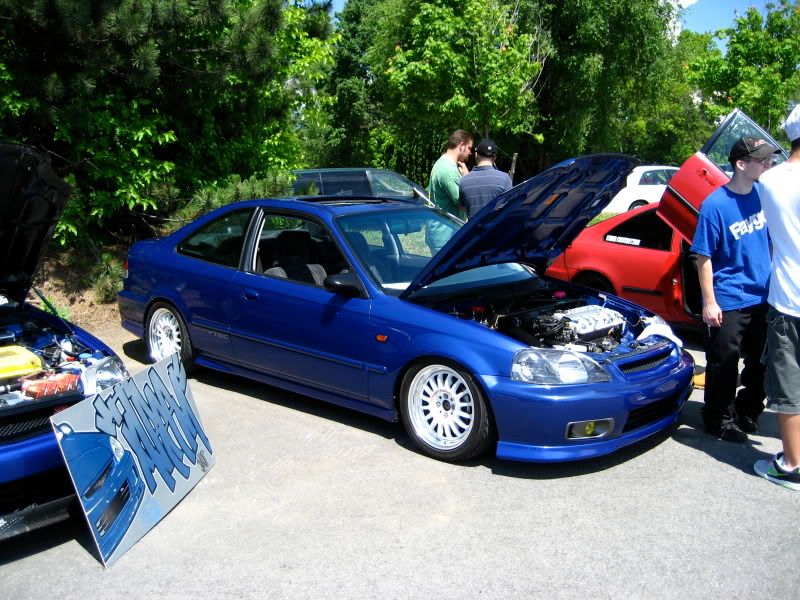 http://i14.photobucket.com/albums/a305/flip99civic/IMG_0927-1.jpg