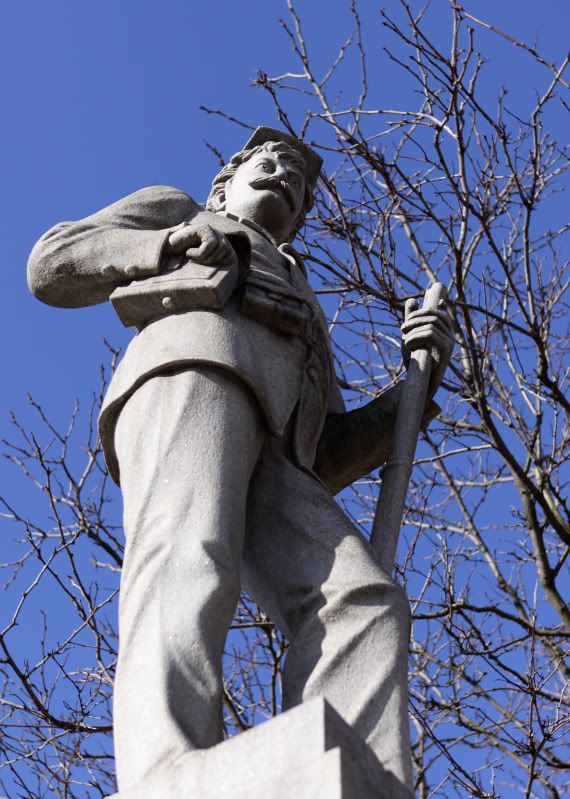 IMAGE: http://i14.photobucket.com/albums/a310/dsnyder160/DPP_0005TIF.jpg