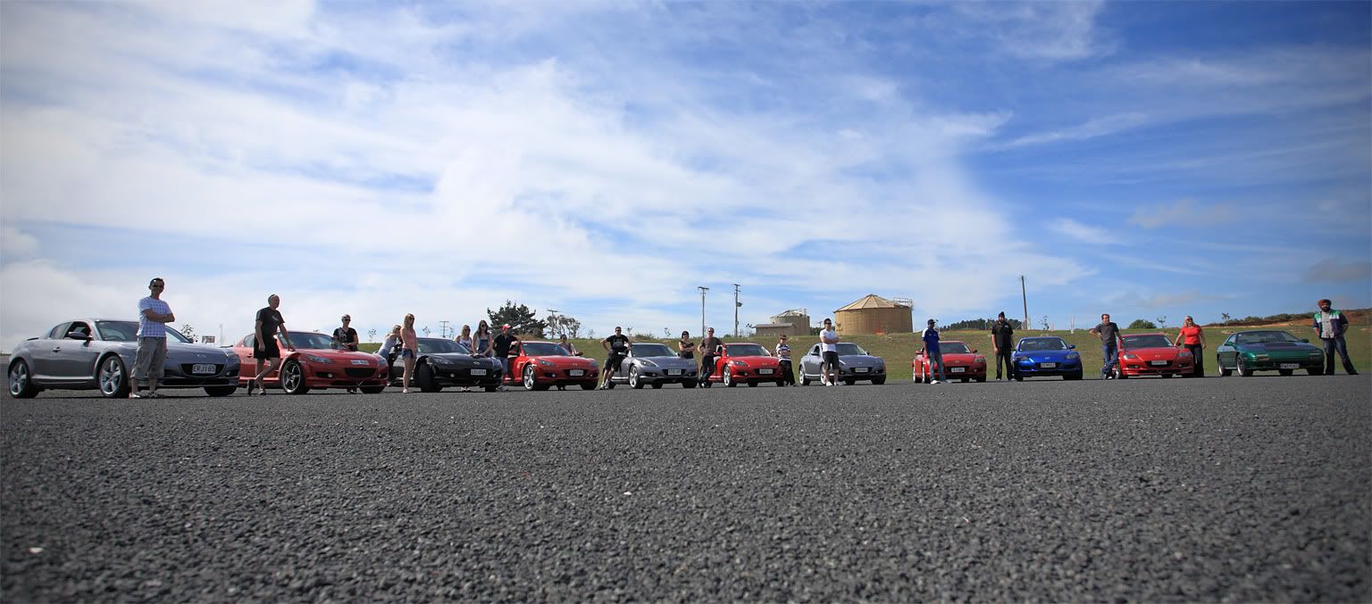 IMAGE: http://i14.photobucket.com/albums/a310/scotttnz/IMG_8920_1.jpg