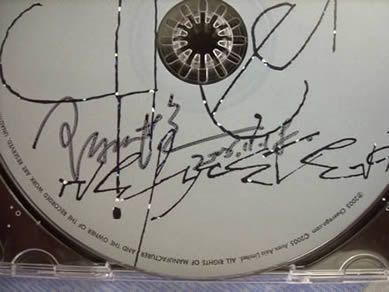 Cheer Chen's precious signature on my CD