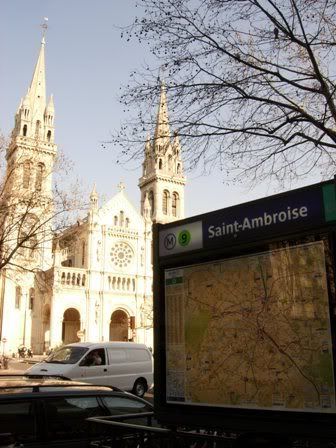 saint-ambroise Eglise Saint-Ambroise et le métro - printemps 2007
