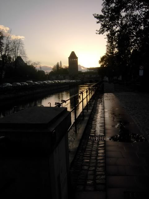 strasbourg canal Au canal à Strasbourg - 1er novembre 2006
