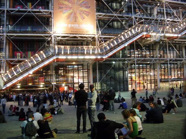 centre pomp Au Centre Pompidou la nuit de la Fête de la Musique - juin 2007