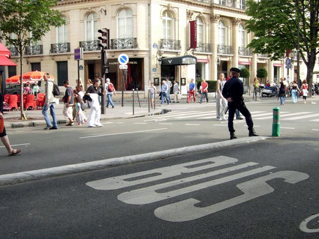 sécurité Policier au 14 juillet - juillet 2007
