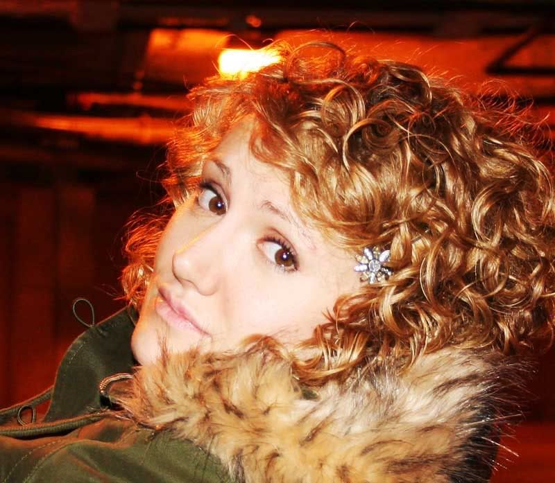 IMAGE: http://i14.photobucket.com/albums/a320/mrludecrs/2.jpg