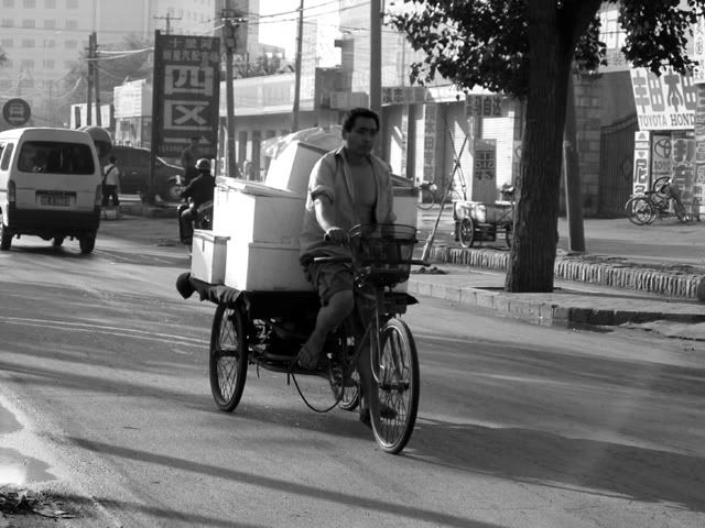 IMAGE: http://i14.photobucket.com/albums/a320/mrludecrs/Untitled-13.jpg