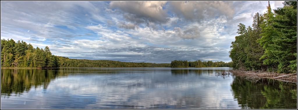 IMAGE: http://i14.photobucket.com/albums/a323/rathgarb/IMG_3825_6_7_tonemapped-PTGuiPPWWWS.jpg