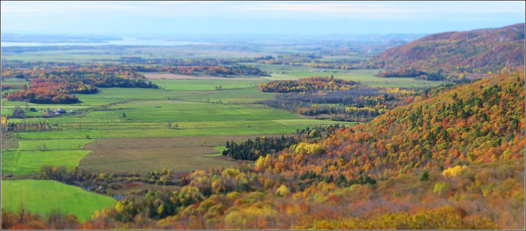 IMAGE: http://i14.photobucket.com/albums/a323/rathgarb/Pix/Champlain-Lookout-PPWWW.jpg