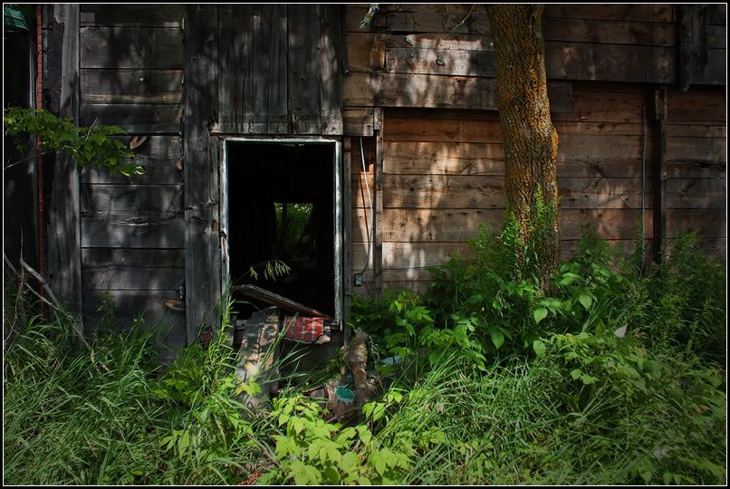 IMAGE: http://i14.photobucket.com/albums/a323/rathgarb/Pix/IMG_0635-1PPWWW.jpg