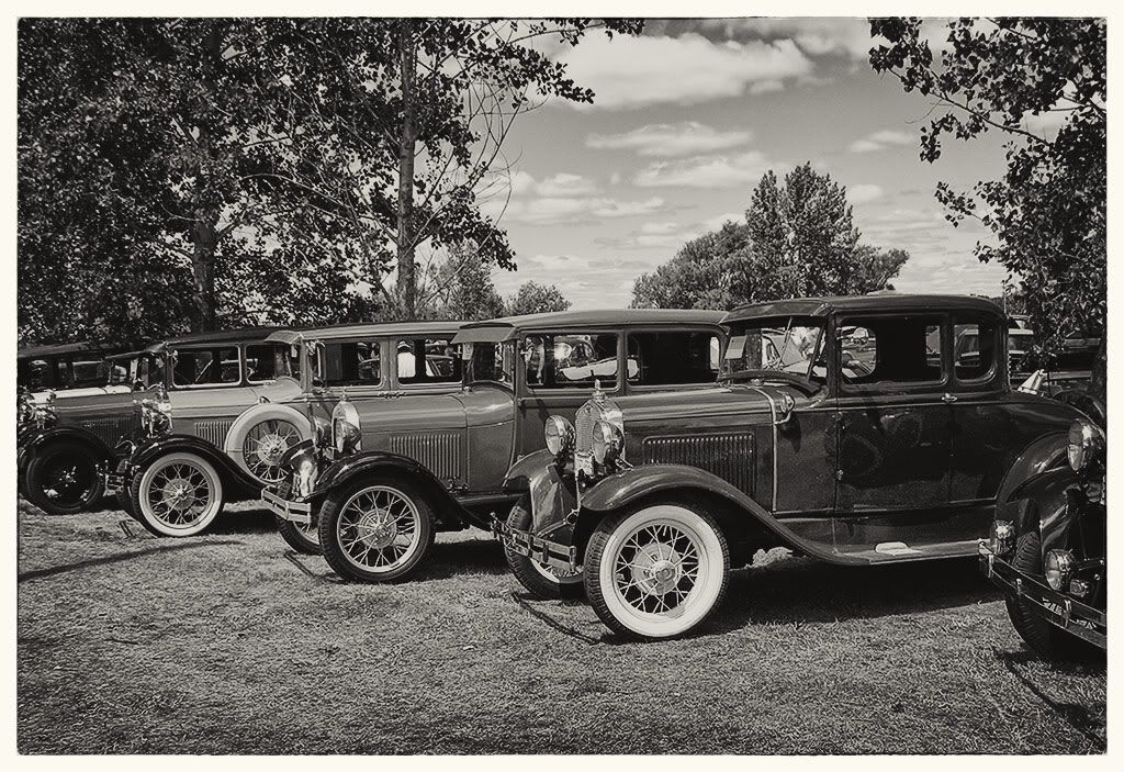 IMAGE: http://i14.photobucket.com/albums/a323/rathgarb/Pix/IMG_0798_easyHDR-PRO-2ppwww.jpg