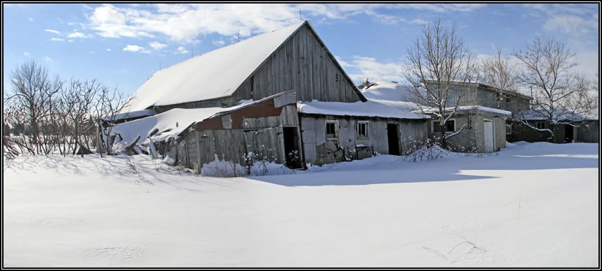 IMAGE: http://i14.photobucket.com/albums/a323/rathgarb/Pix/barn3b.jpg