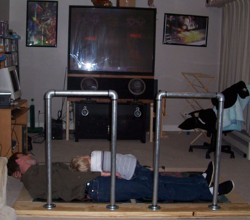 http://i14.photobucket.com/albums/a327/HellRazoR35/dancingwithdad5.jpg