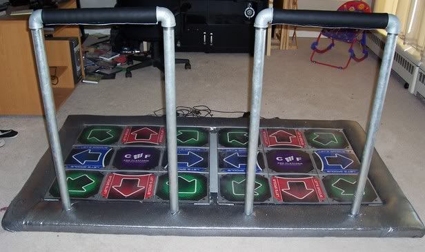 http://i14.photobucket.com/albums/a327/HellRazoR35/flashypads.jpg