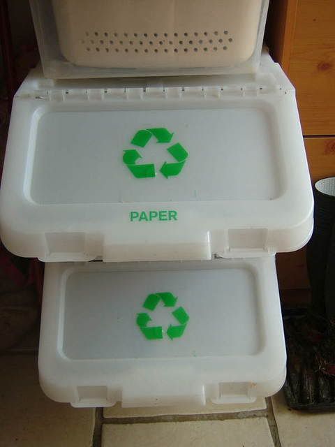 2008_0504Recycling0003.jpg
