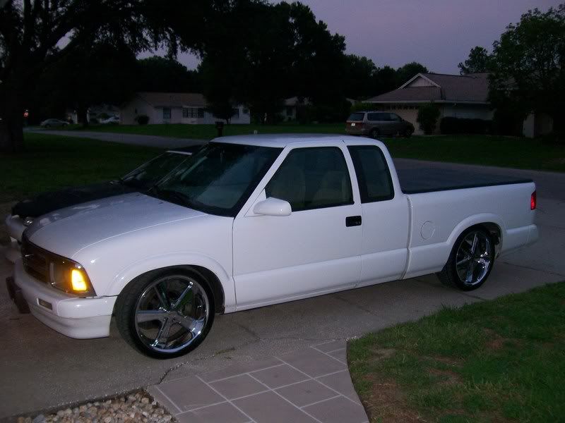 Thread: 1996 s10 lowered 20s cold a/c ect