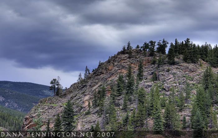 IMAGE: http://i14.photobucket.com/albums/a330/303gli/hdr2.jpg