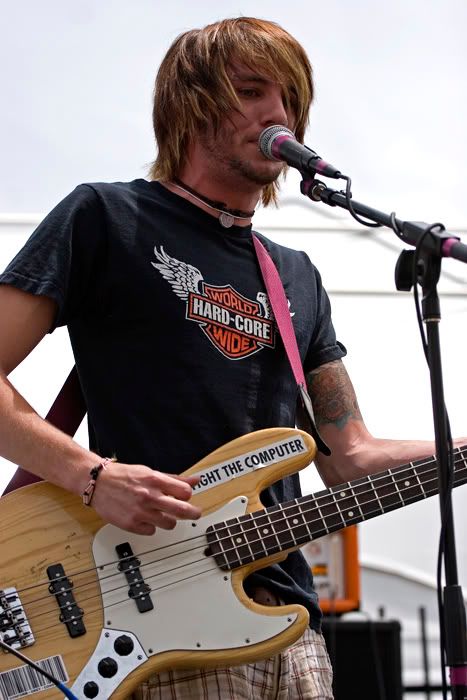 IMAGE: http://i14.photobucket.com/albums/a330/303gli/tmp4.jpg