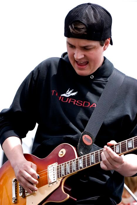 IMAGE: http://i14.photobucket.com/albums/a330/303gli/tmp5.jpg