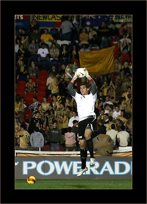 IMAGE: http://i14.photobucket.com/albums/a332/allusive_scarlett/6106w2.jpg