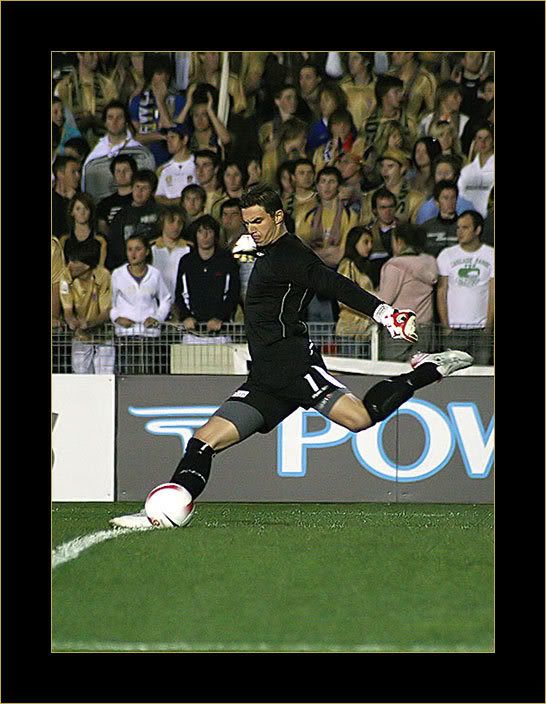 IMAGE: http://i14.photobucket.com/albums/a332/allusive_scarlett/6193w2.jpg