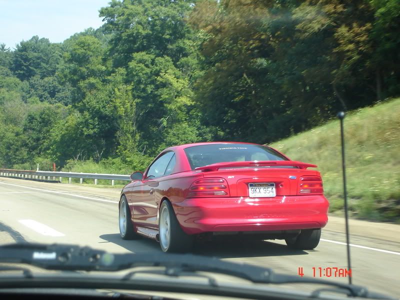 http://i14.photobucket.com/albums/a332/shhiknow/summit%20car%20show/DSC00873.jpg