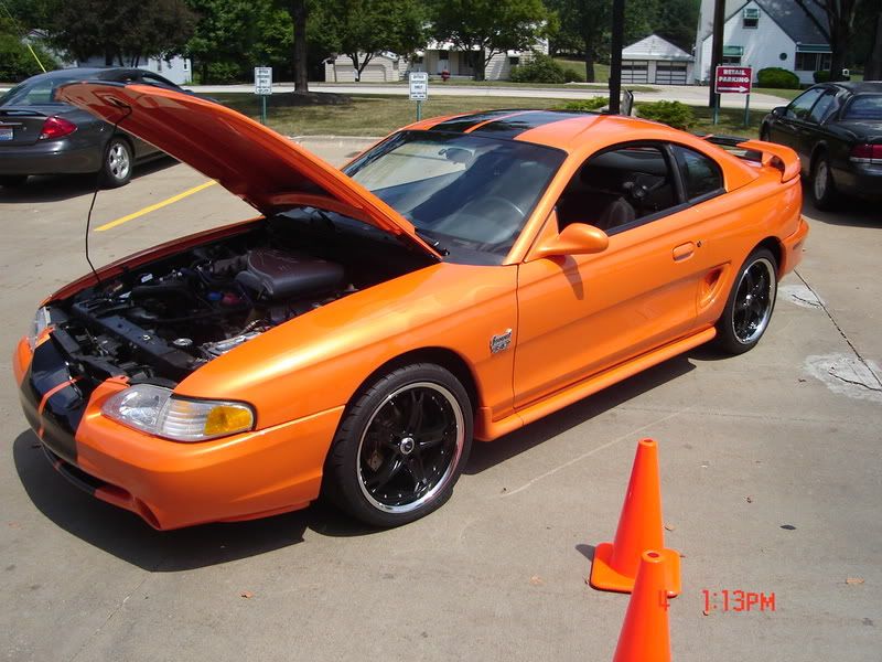 http://i14.photobucket.com/albums/a332/shhiknow/summit%20car%20show/DSC00885.jpg