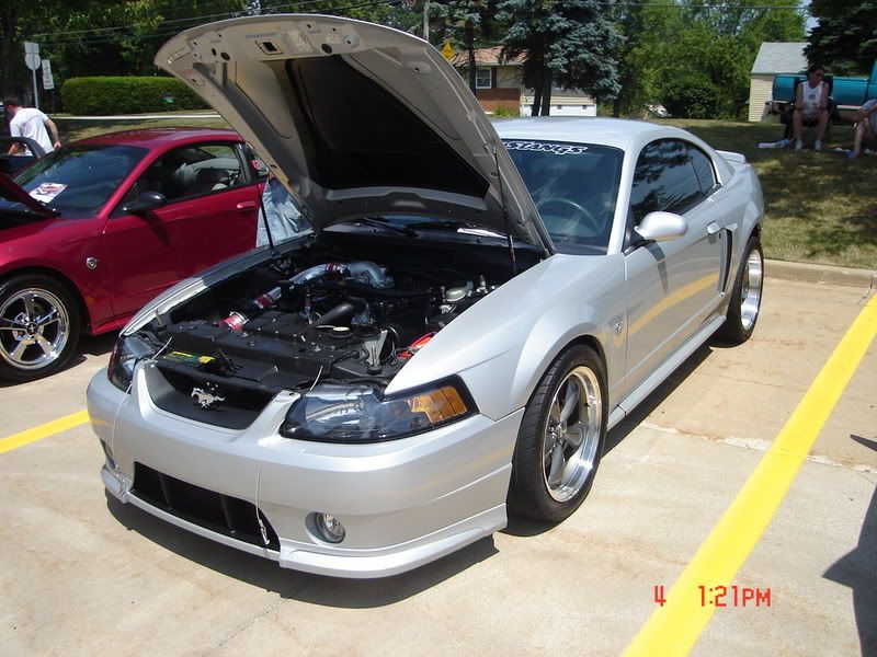 http://i14.photobucket.com/albums/a332/shhiknow/summit%20car%20show/DSC00904.jpg