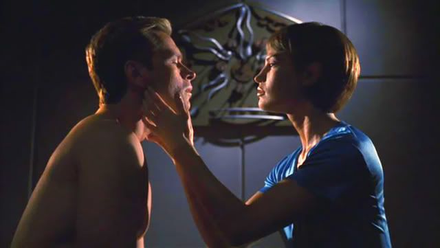 3x04_041-enh_x75.jpg