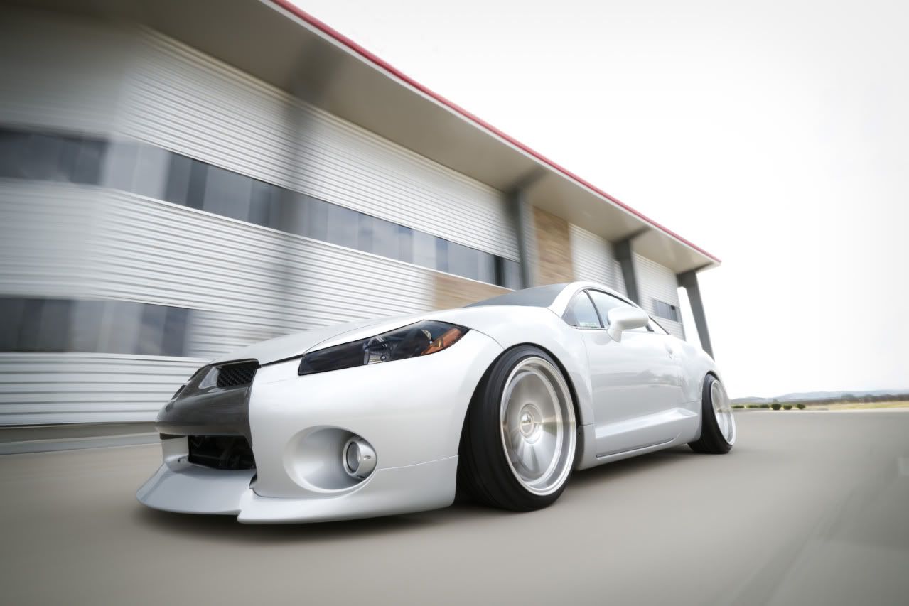 IMAGE: http://i14.photobucket.com/albums/a344/Regulator210/The%20Eclipse/IMG_0817.jpg