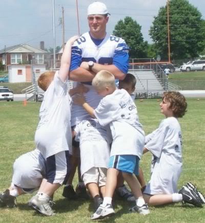 Witten with kids And look! Hes good with kids! awwww.