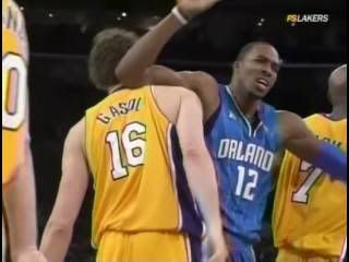 Howards elbow You see what he did there?