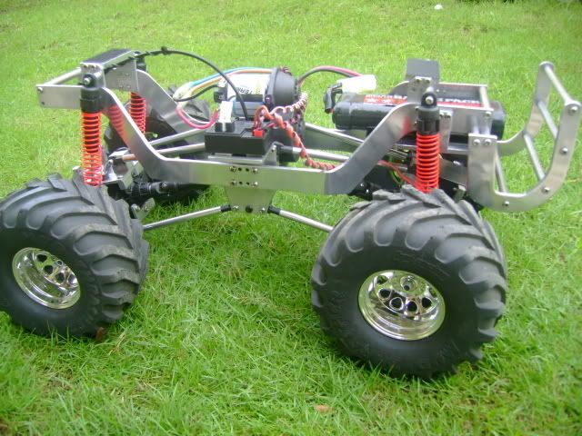 brushless emaxx