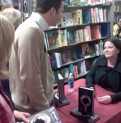 Tonya Hurley Signing 1